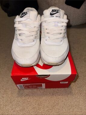 Nike Womens White Air Max Sneakers with Minimal Accents